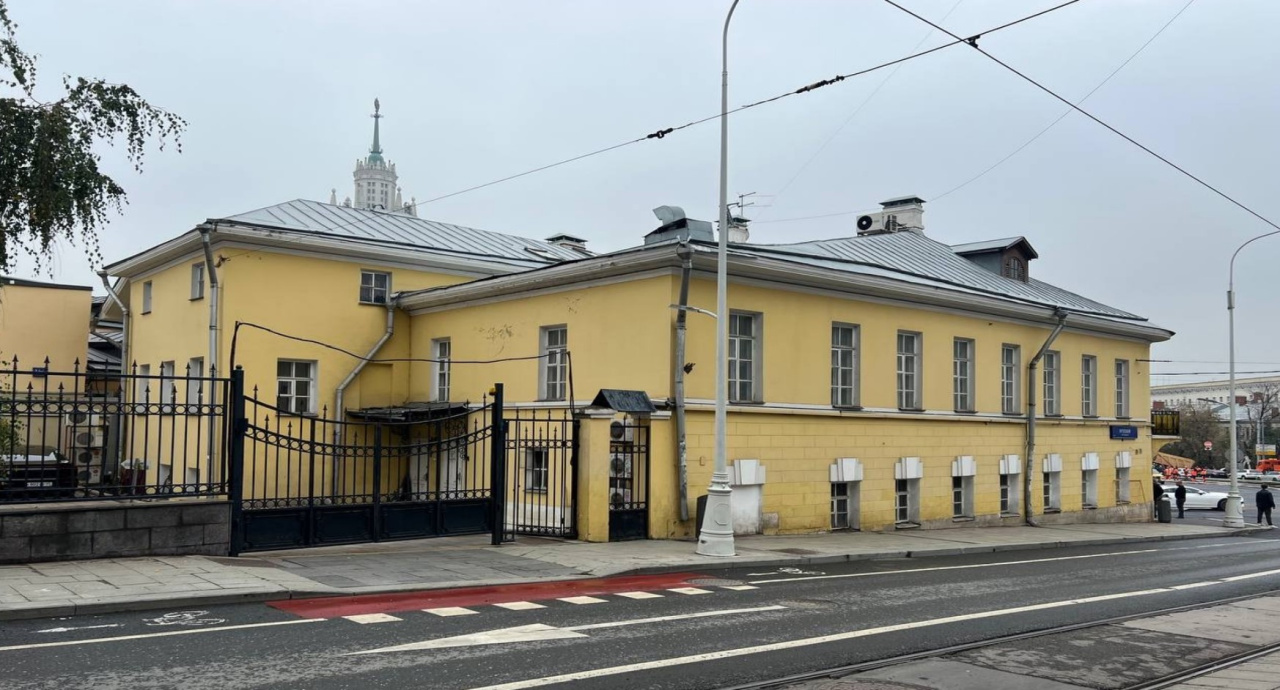 фасад дома, здание по адресу г Москва, ул Яузская, д 1/15 стр 1 